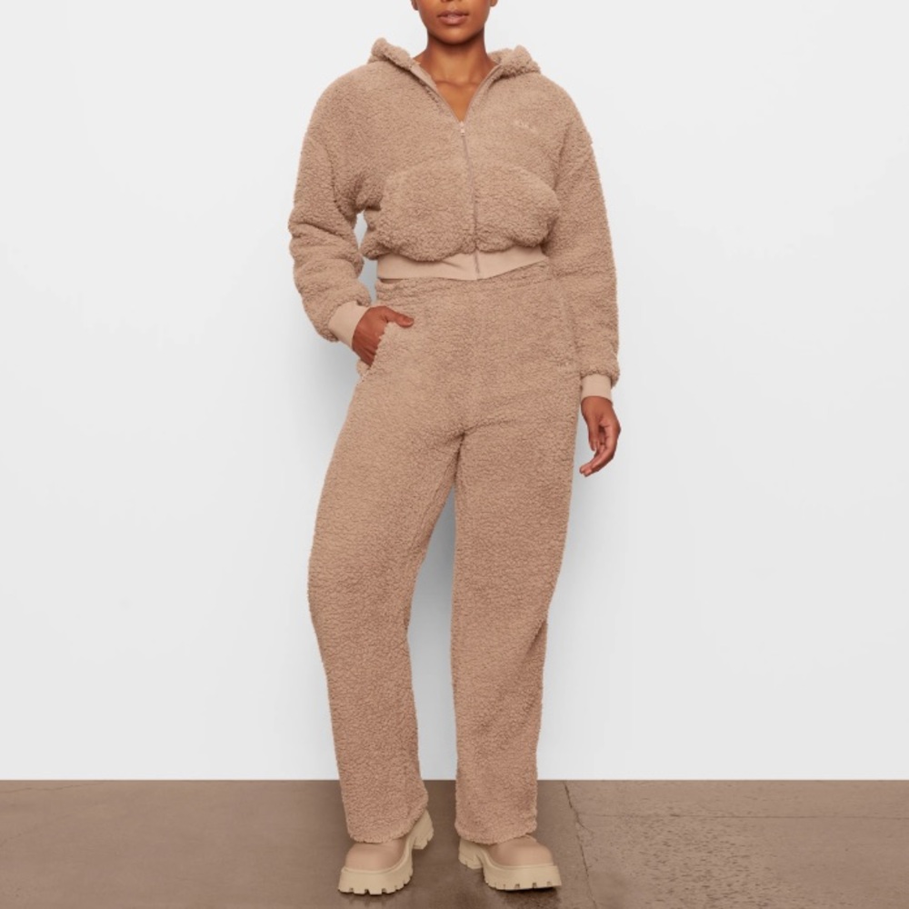 NWT SKIMS Teddy Track Pant